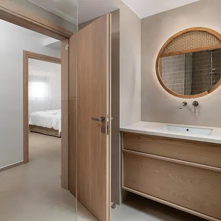 Paradiso Luxury Beachfront Villa *