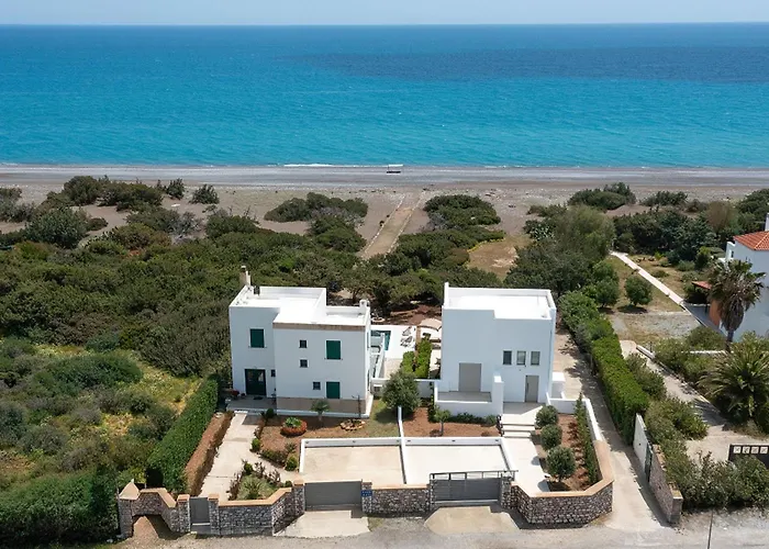 Villa Paradiso Luxury Beachfront Jenádi