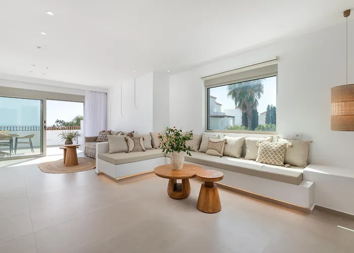 Paradiso Luxury Beachfront *