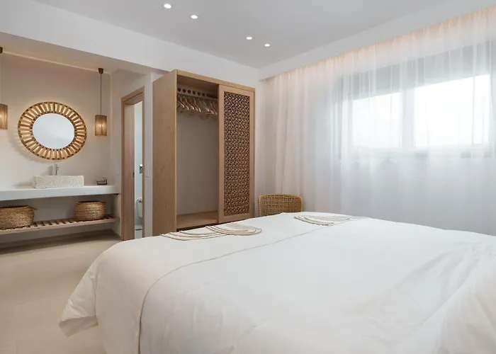 Paradiso Luxury Beachfront * Jenádi