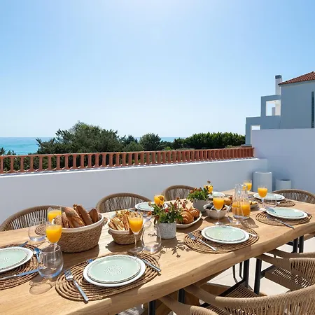 Paradiso Luxury Beachfront * Gennadi