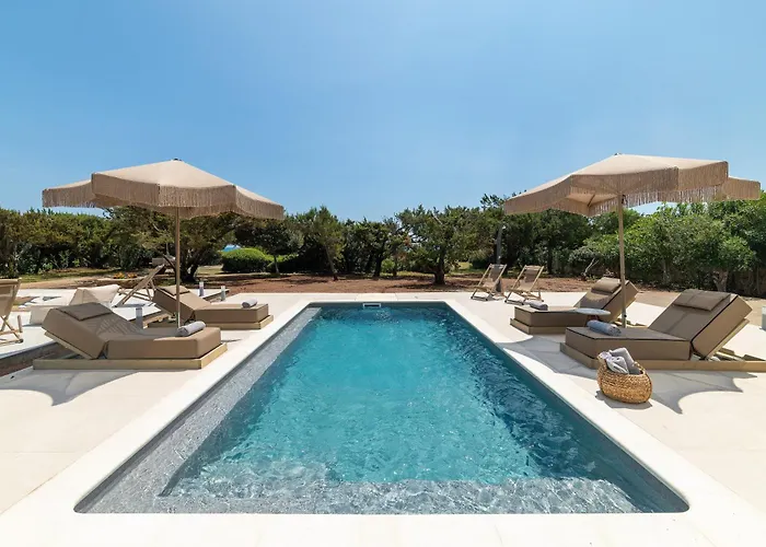 Paradiso Luxury Beachfront Gennadi