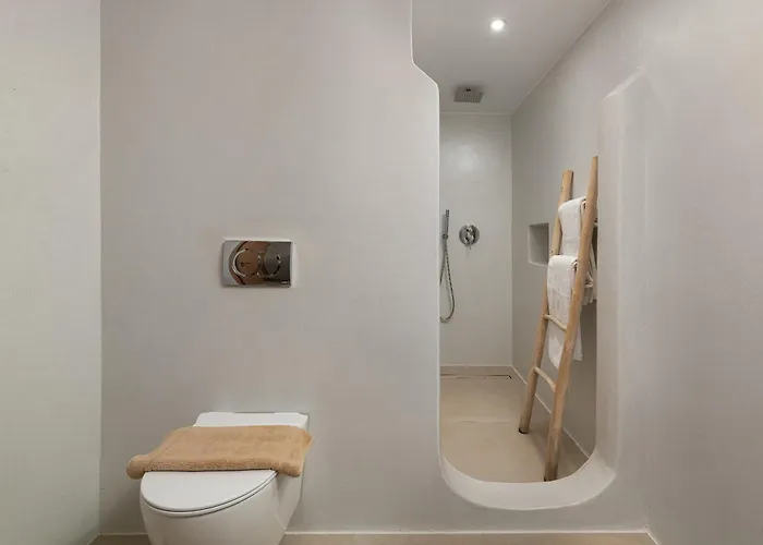 Villa Paradiso Luxury Beachfront Gennadi