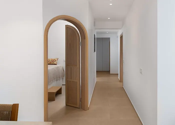 Paradiso Luxury Beachfront Villa *